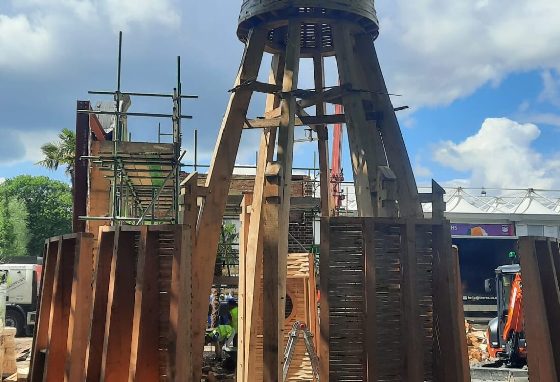 Castle Ring Oak Frame RHS Chelsea