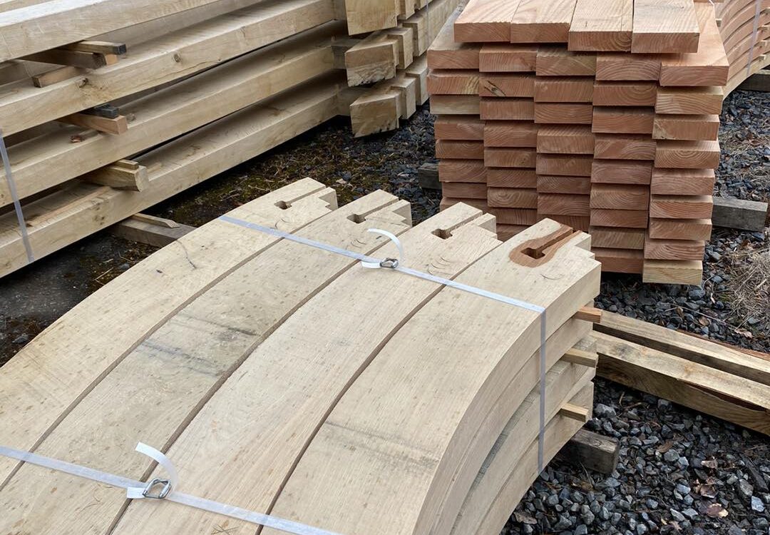 Castle Ring Oak Frame RHS Chelsea